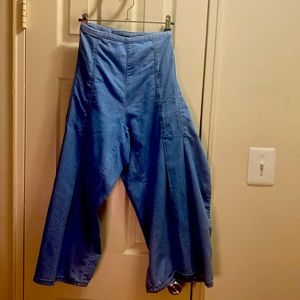Ashley Stewart Chambray wide leg capri